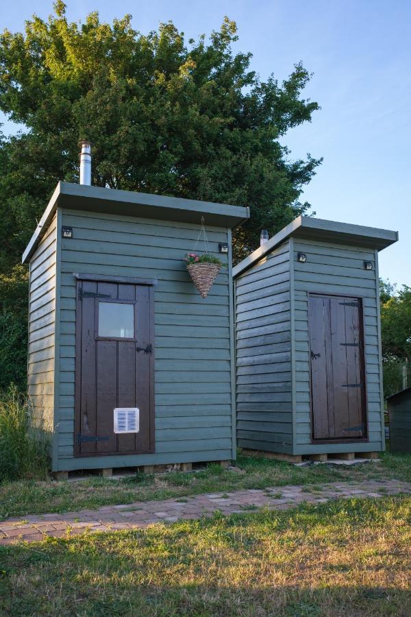 Get Away Hide Away Villa Dereham Exterior photo