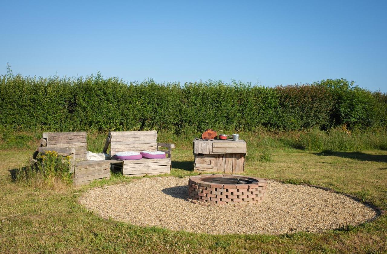 Get Away Hide Away Villa Dereham Exterior photo